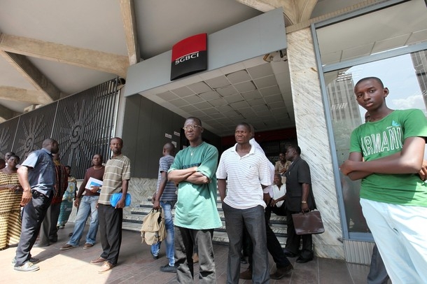 Fermeture des banques : Un Coup dur pour les entreprises